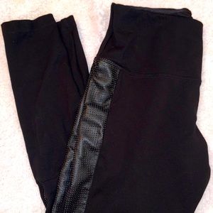 Lysse Black with Faux Leather Trim Leggings